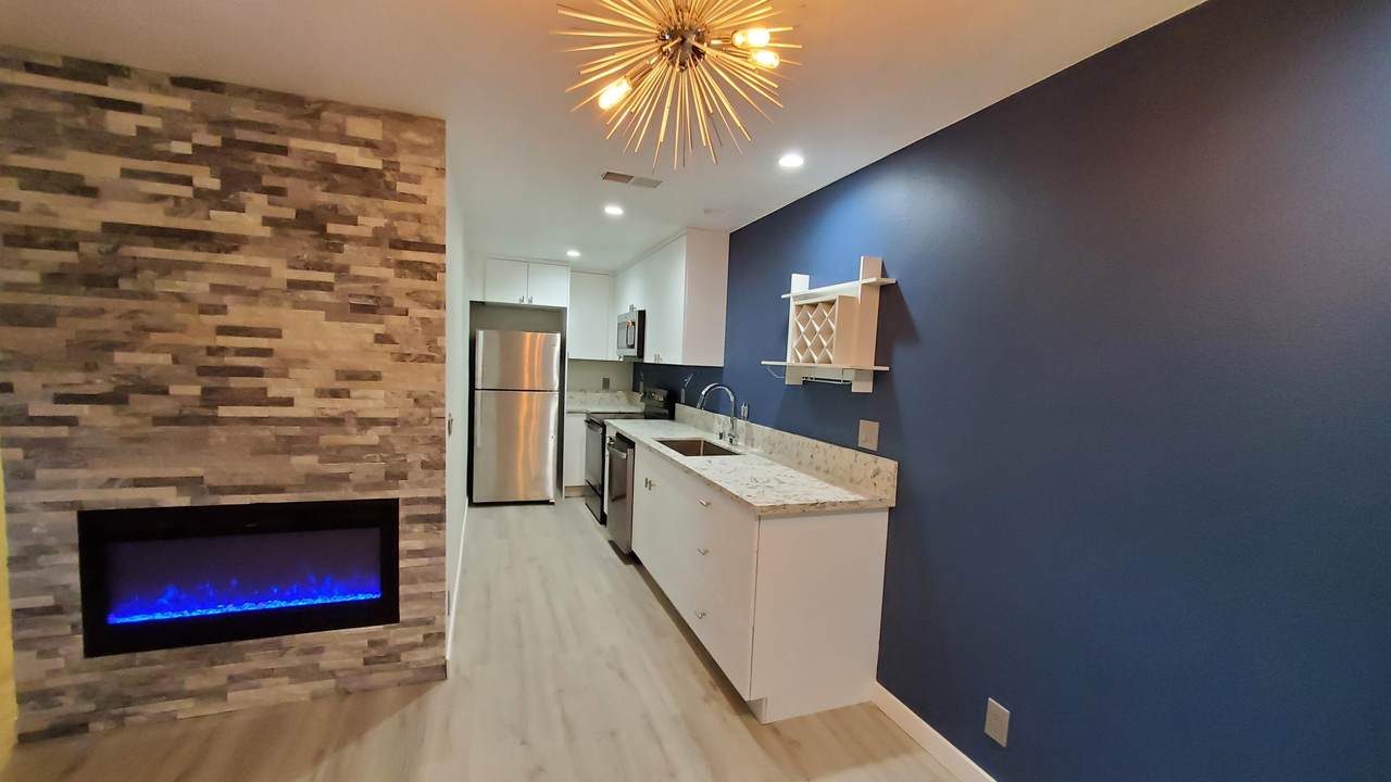 575 Villa Court - Photo 1