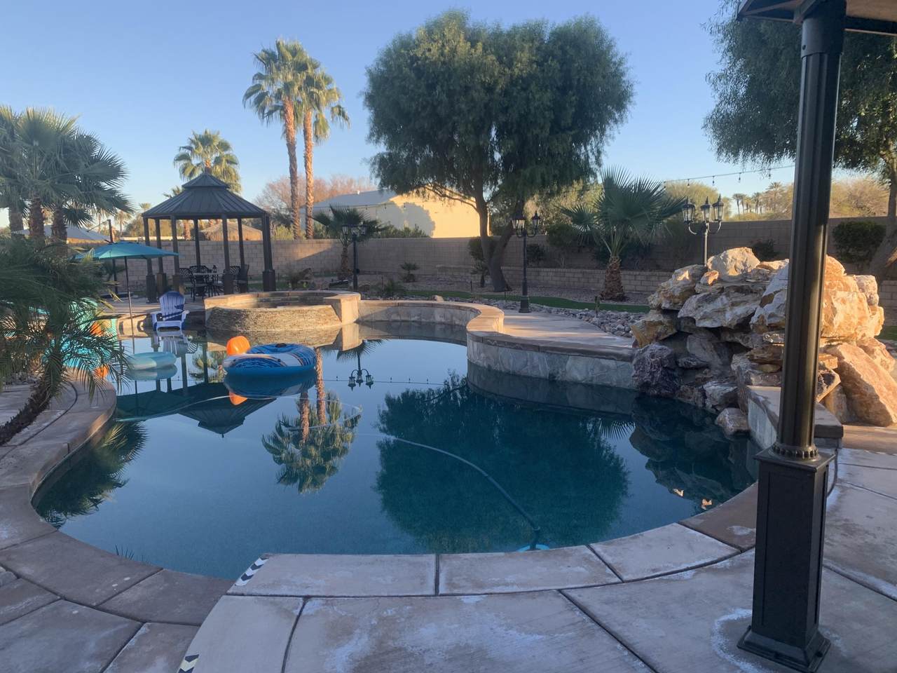 80445 Paria Way - Photo 1