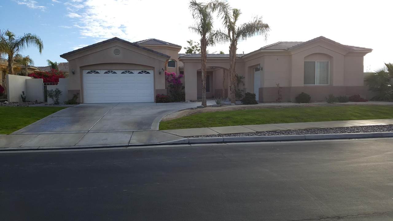 40 Calais Circle - Photo 1