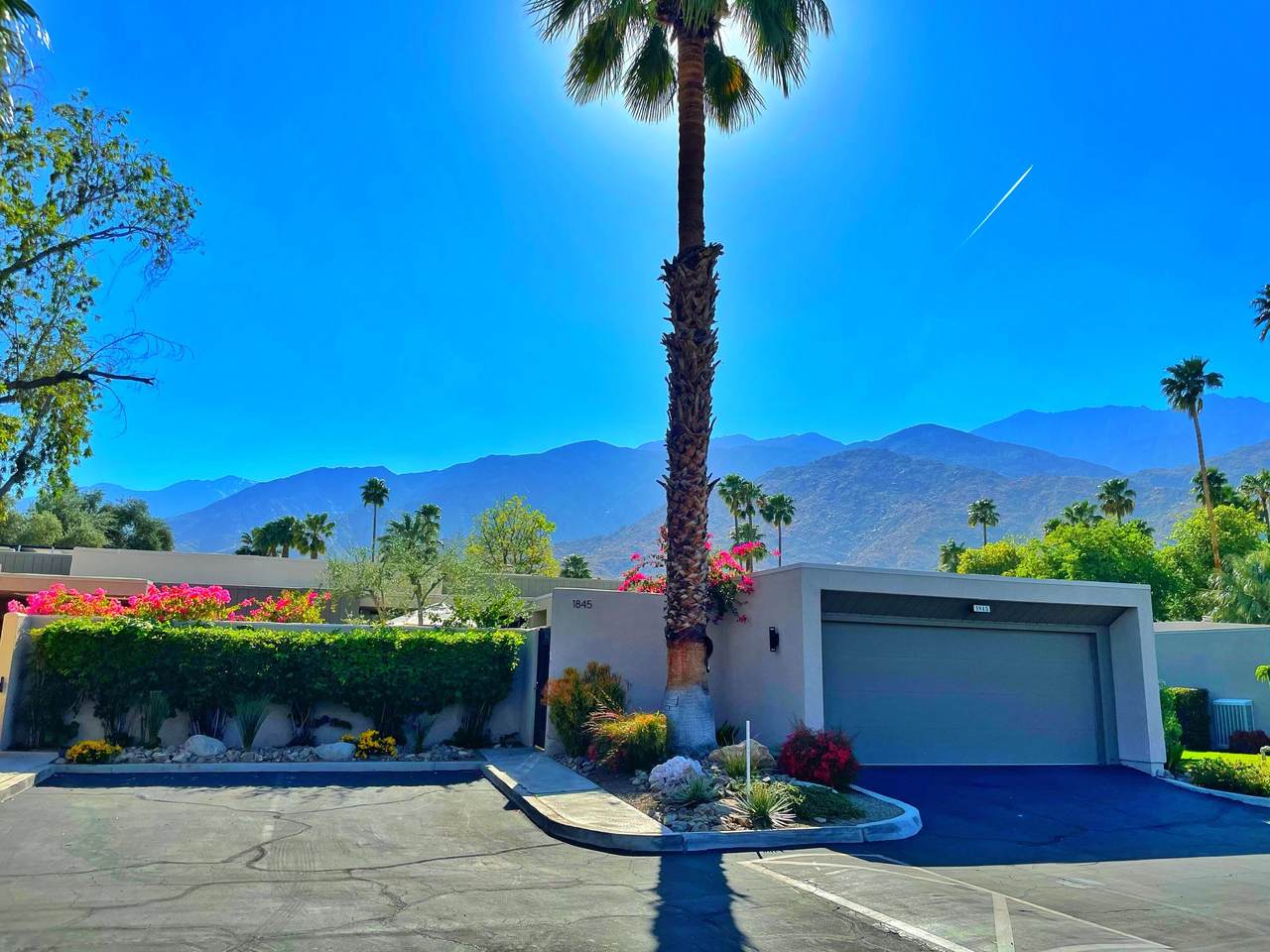 1845 La Paloma - Photo 1