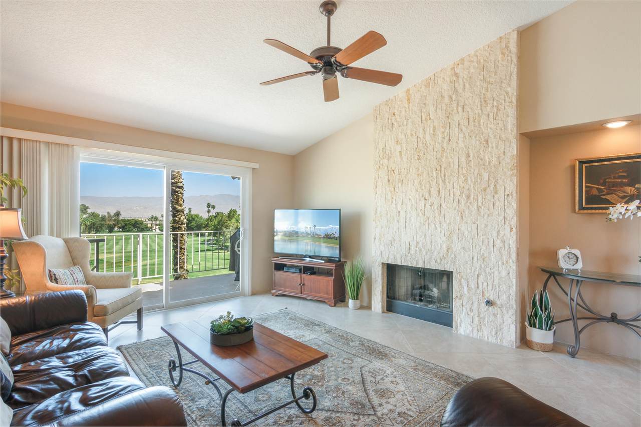 122 Villa Court - Photo 1