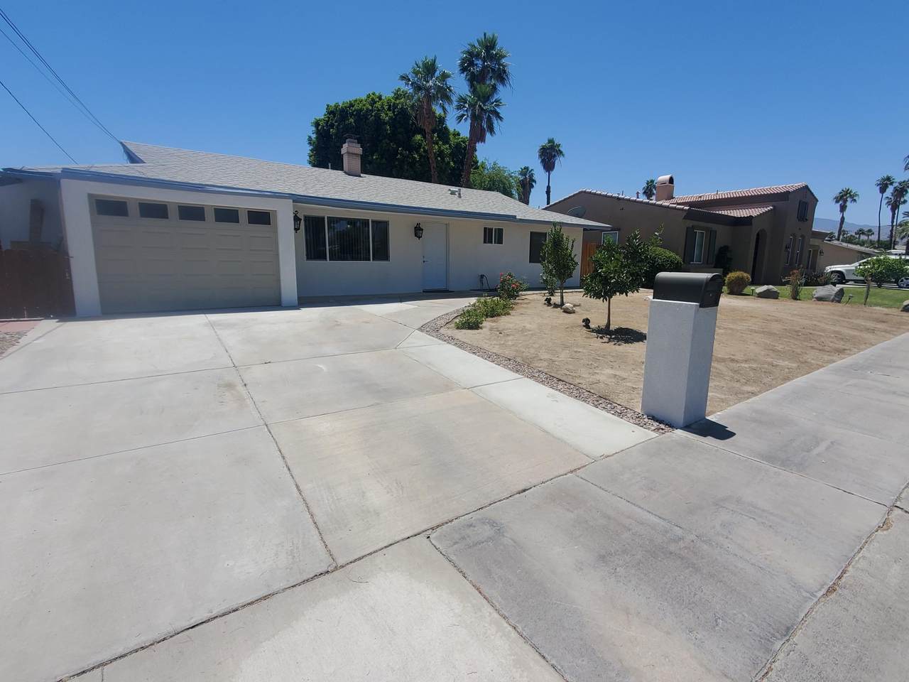 77255 California Drive - Photo 1