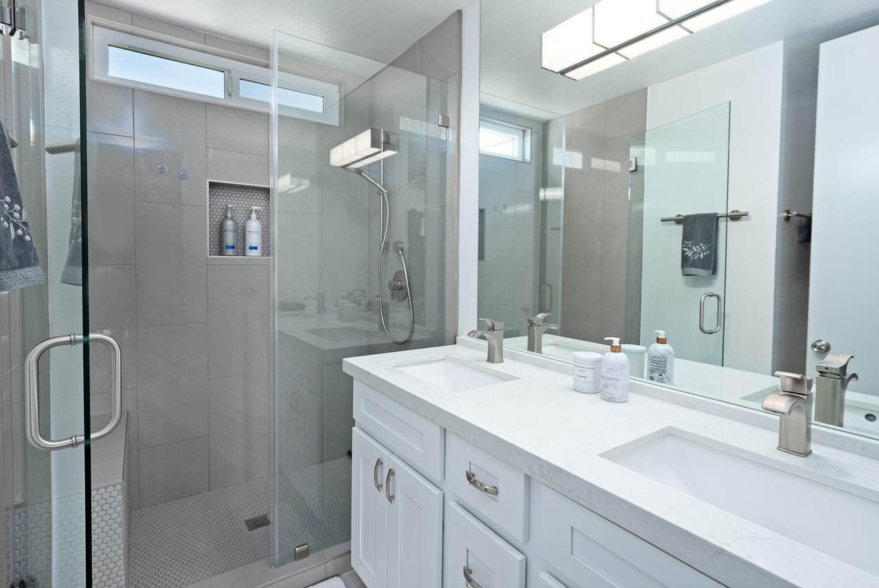 28868 Isleta Court - Photo 1
