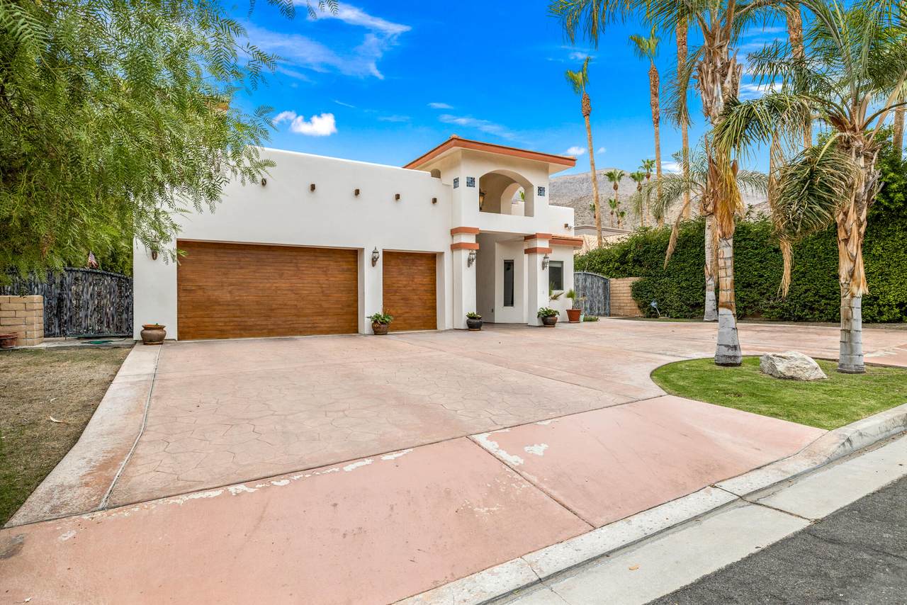 71965 Desert Drive - Photo 1