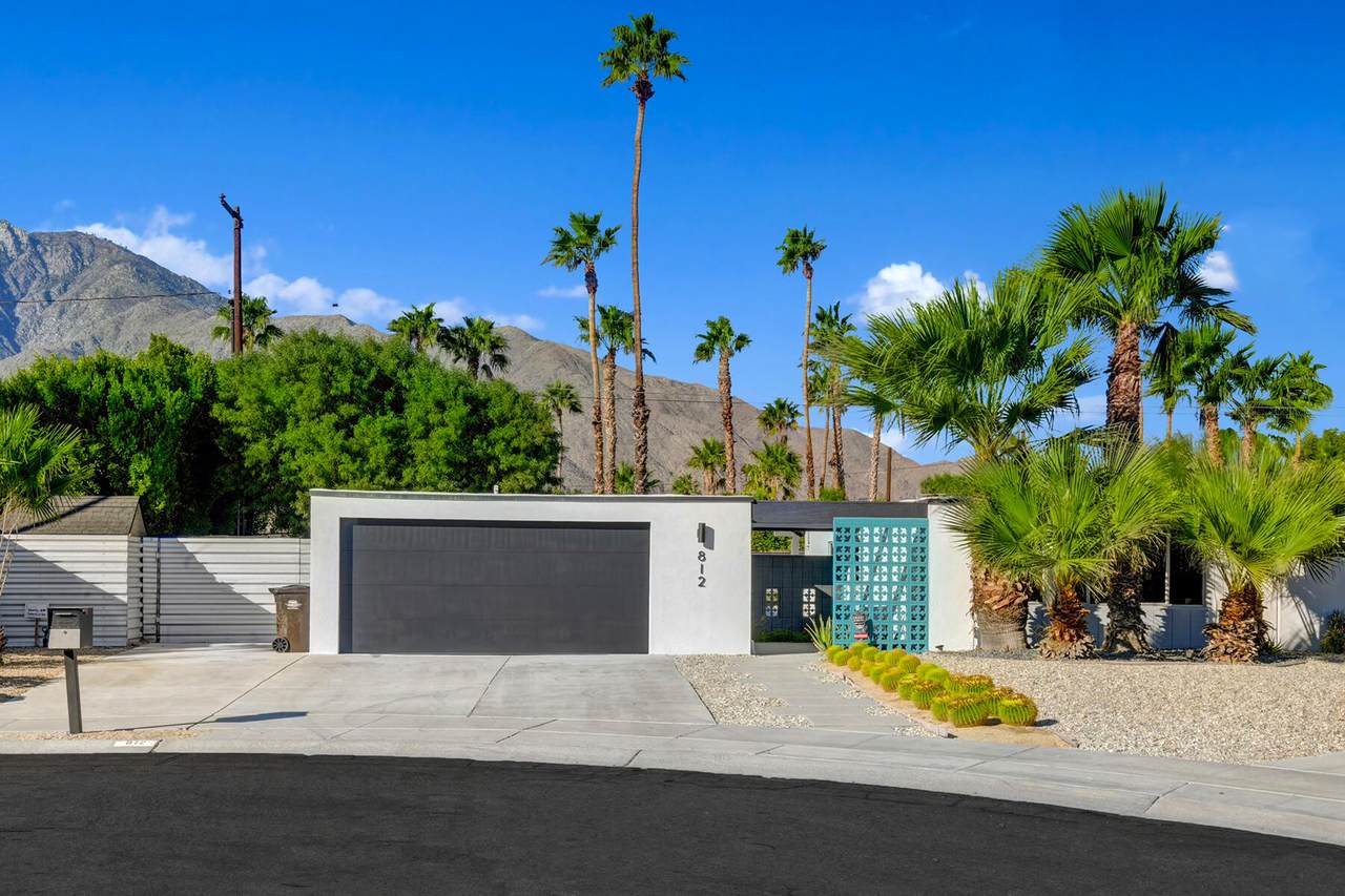 812 Janet Circle - Photo 1