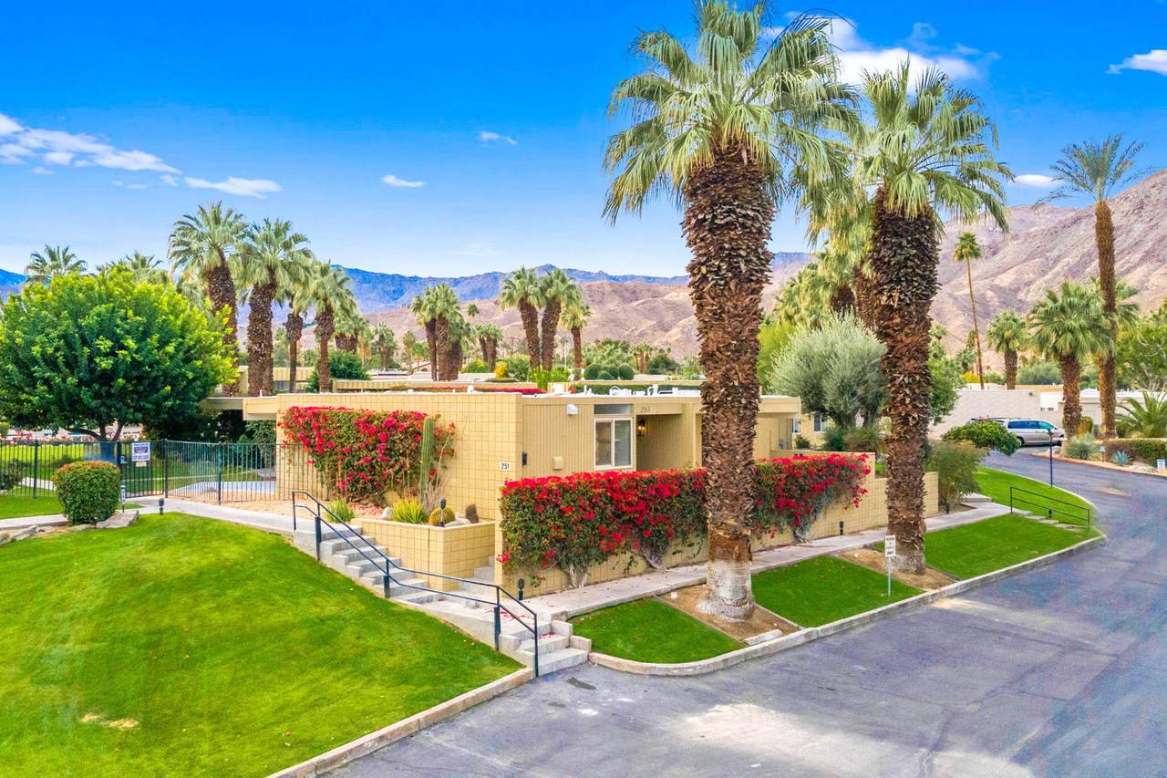 251 Sandpiper Street - Photo 1
