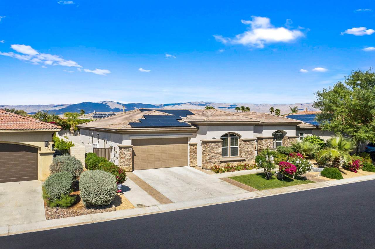104 Azzuro Drive - Photo 1