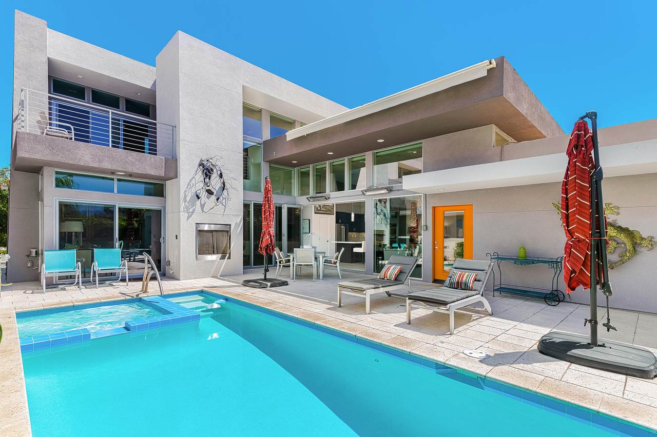 1060 Paz Drive - Photo 1