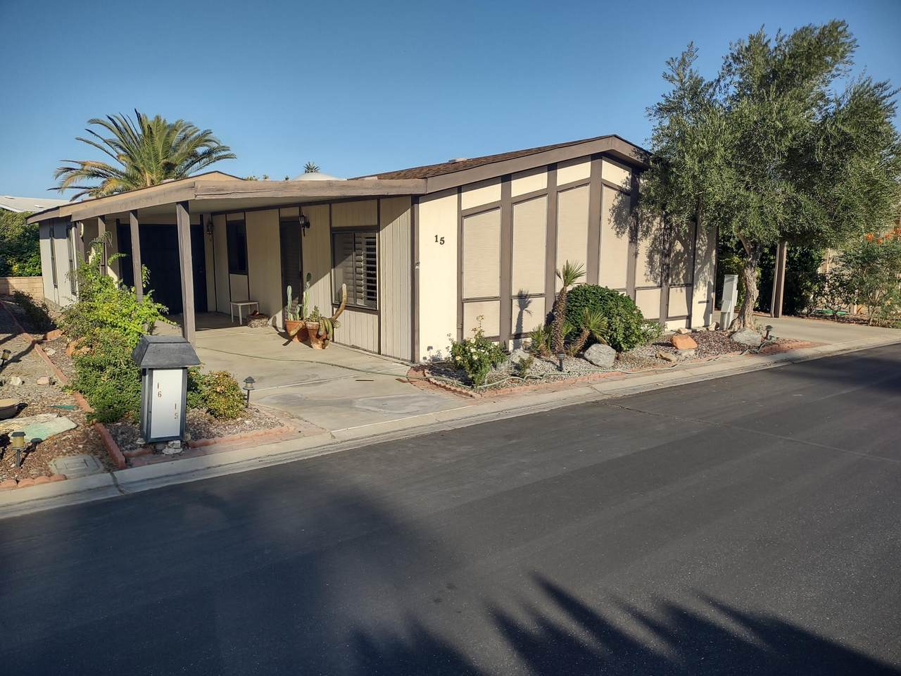 73450 Country Club - Photo 1