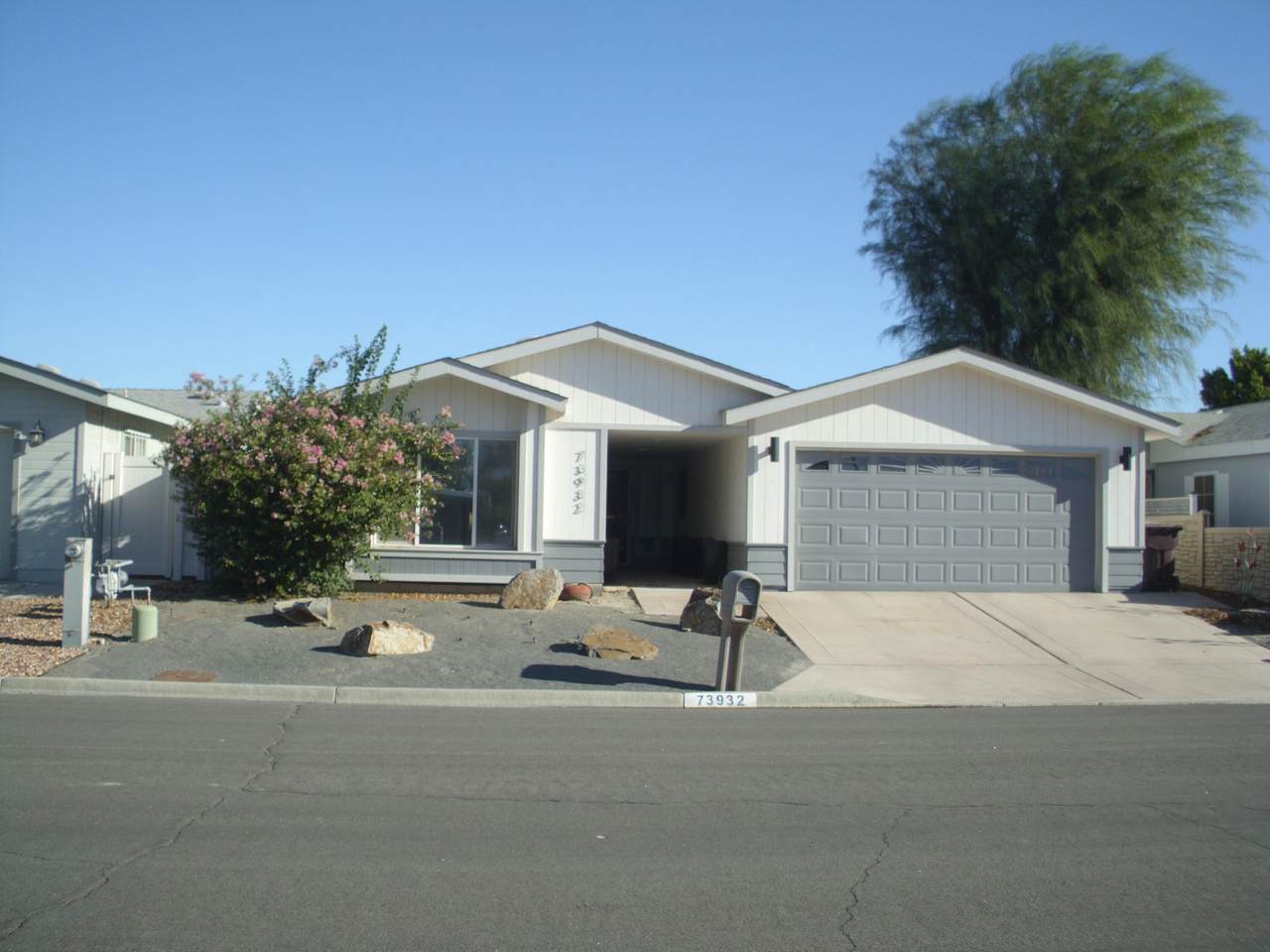 73932 Elizabeth Drive - Photo 1