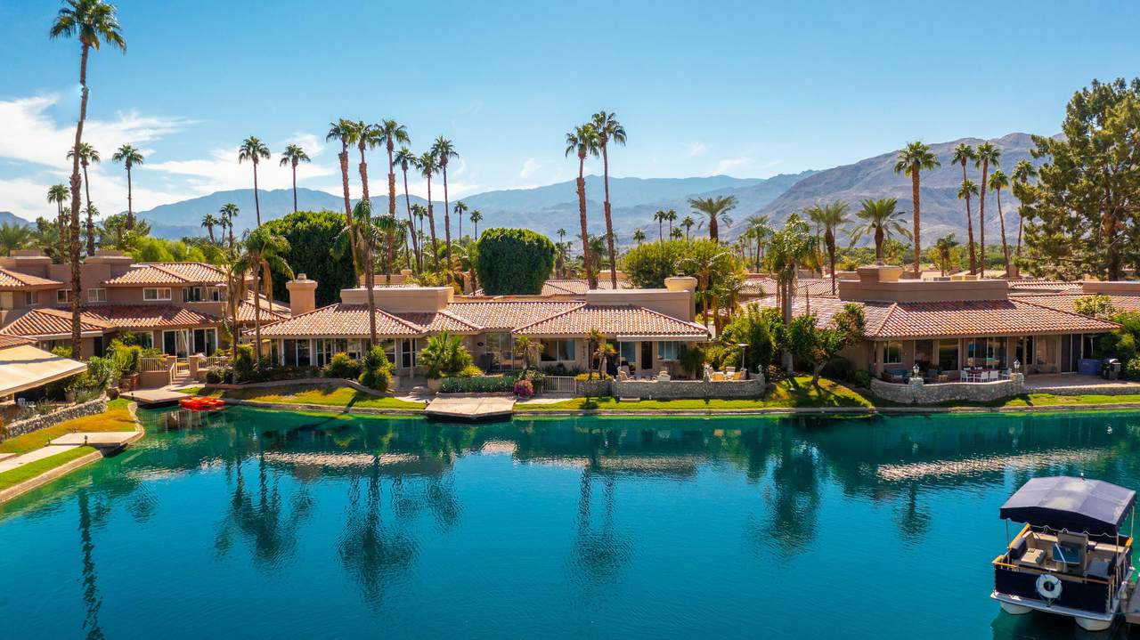 207 Desert Lakes Drive - Photo 1