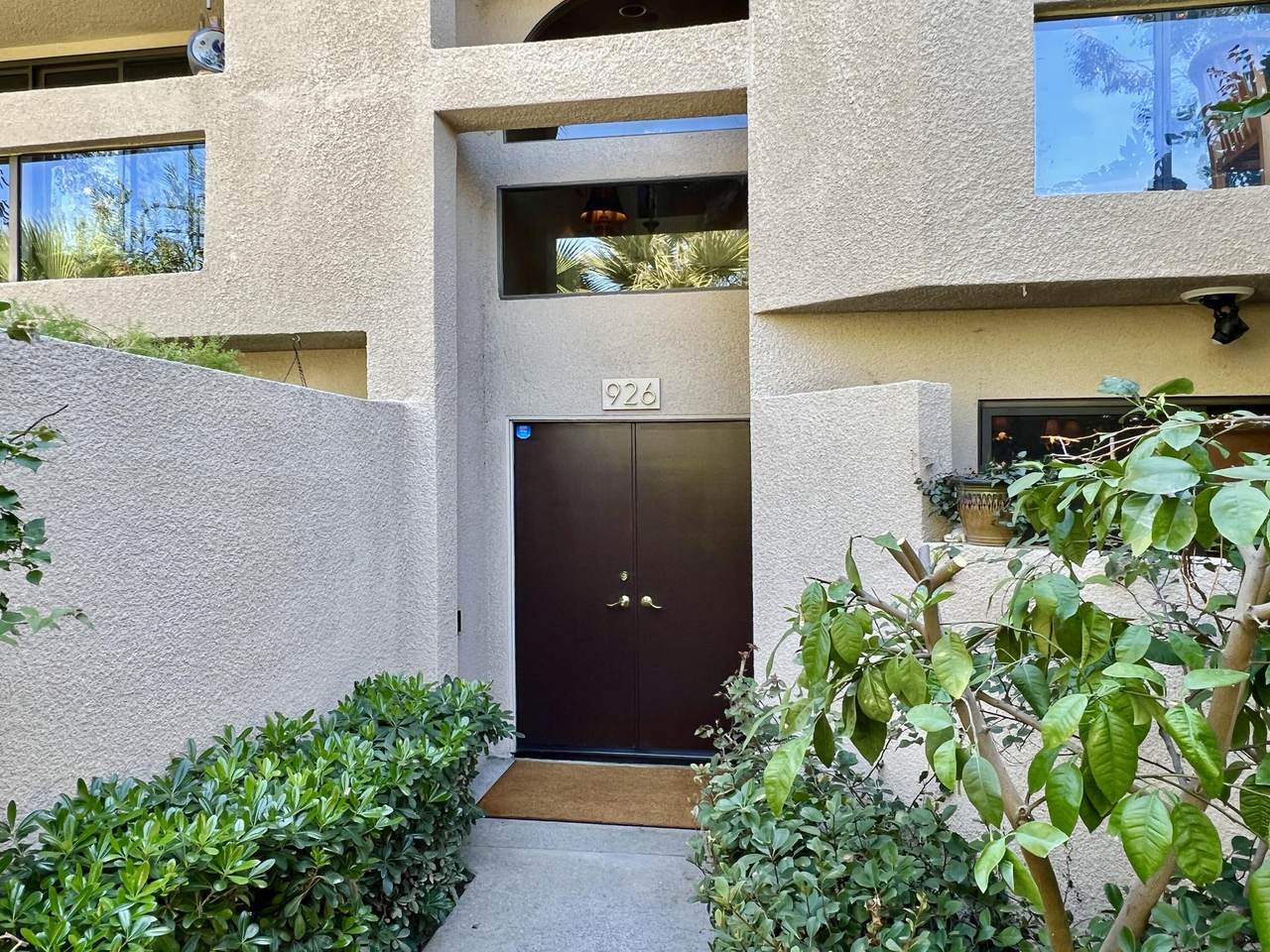 926 Village Square - Photo 1