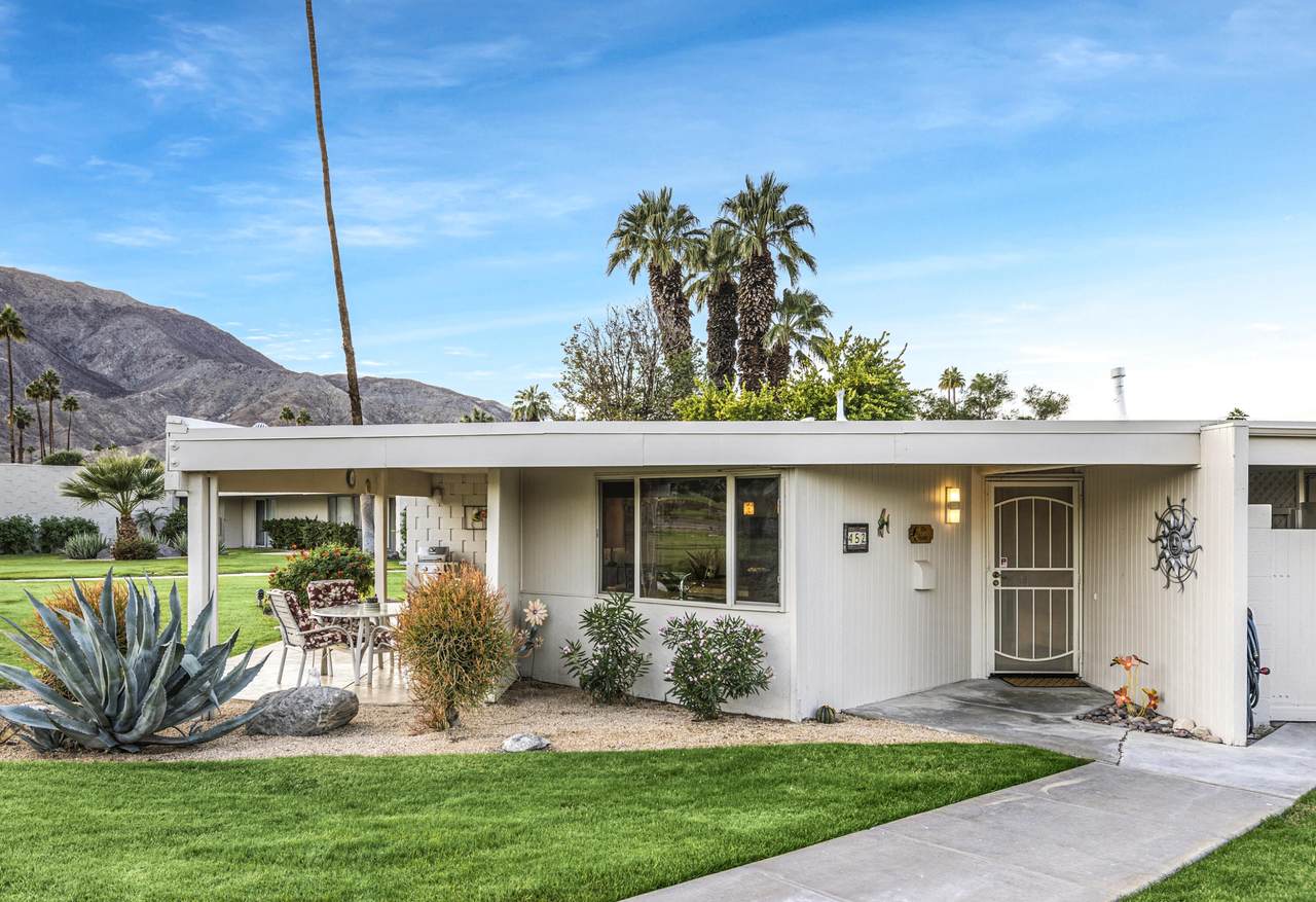 452 Sandpiper Street - Photo 1