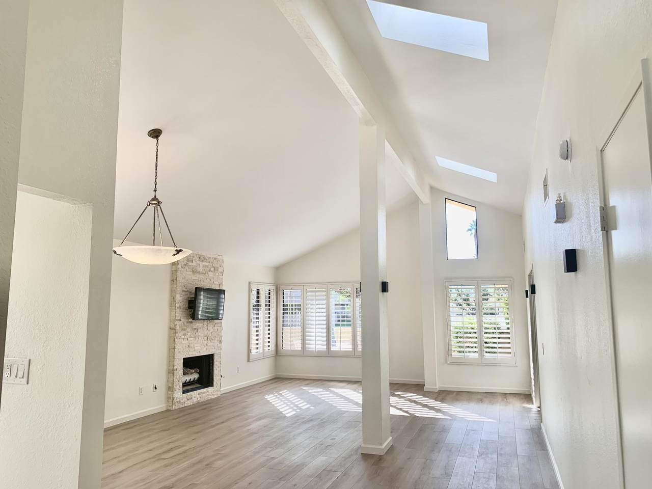 41635 Navarre Court - Photo 1
