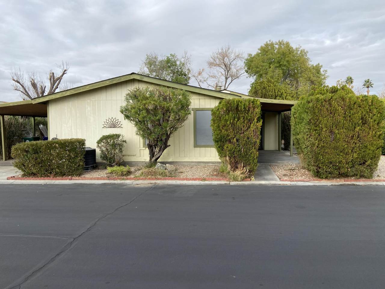 73450 Country Club - Photo 1
