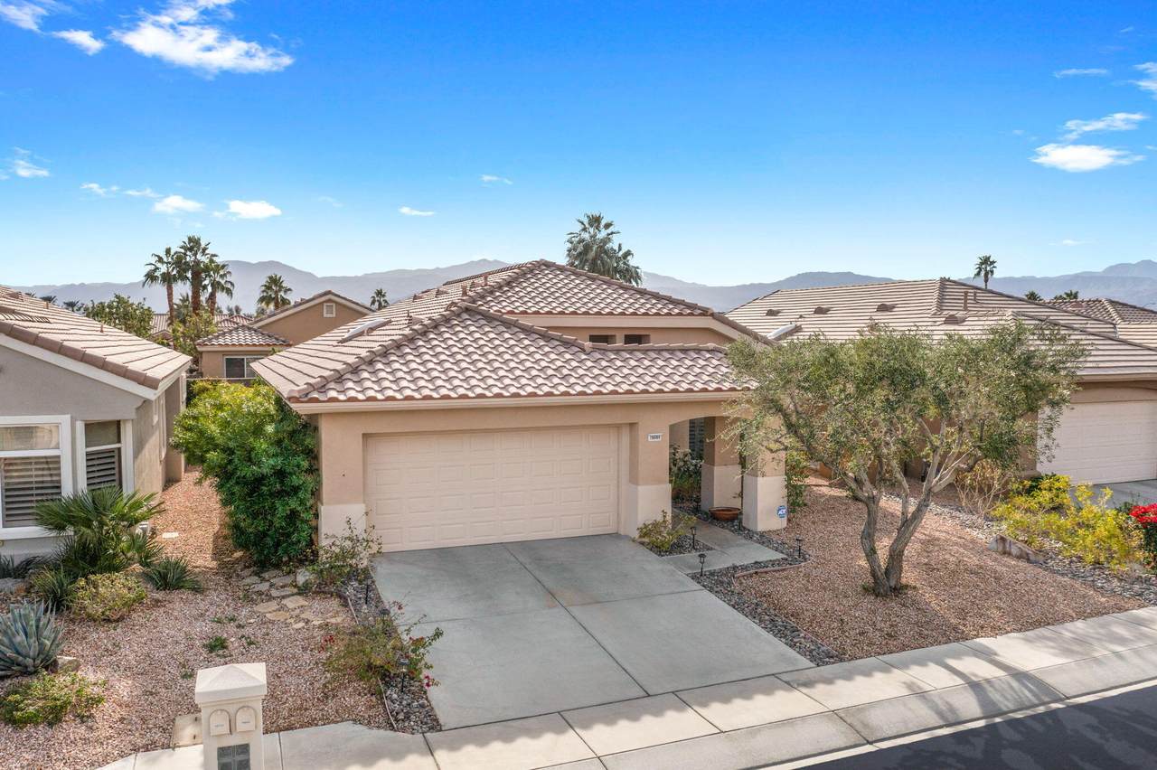 78689 Links Drive - Photo 1
