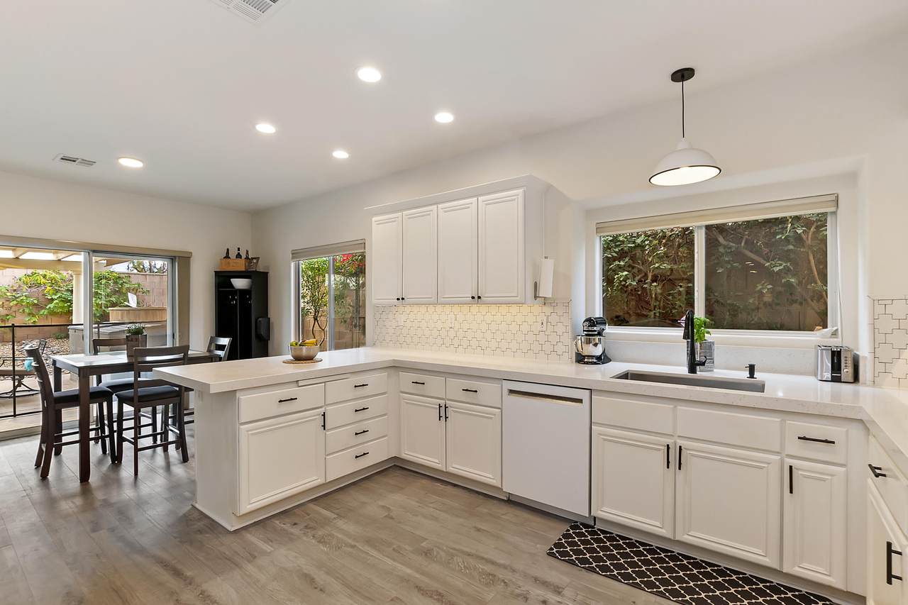 78535 Naples Drive - Photo 1