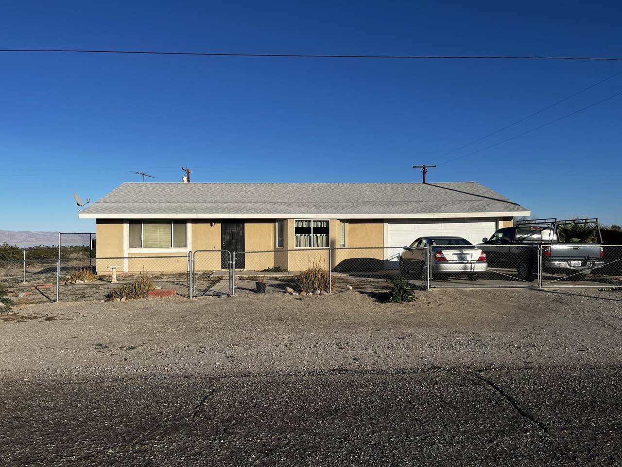 2406 Harbor Dr Drive - Photo 1