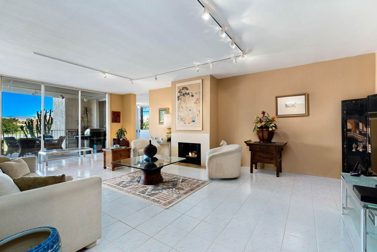 899 Island Drive - Photo 1