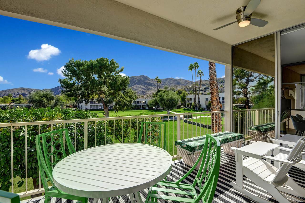 525 Desert Lakes Drive - Photo 1