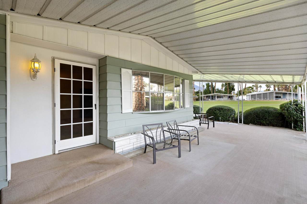 358 Andorra Way - Photo 1