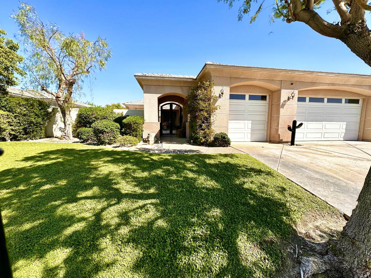 62 Victor Hugo Road - Photo 1
