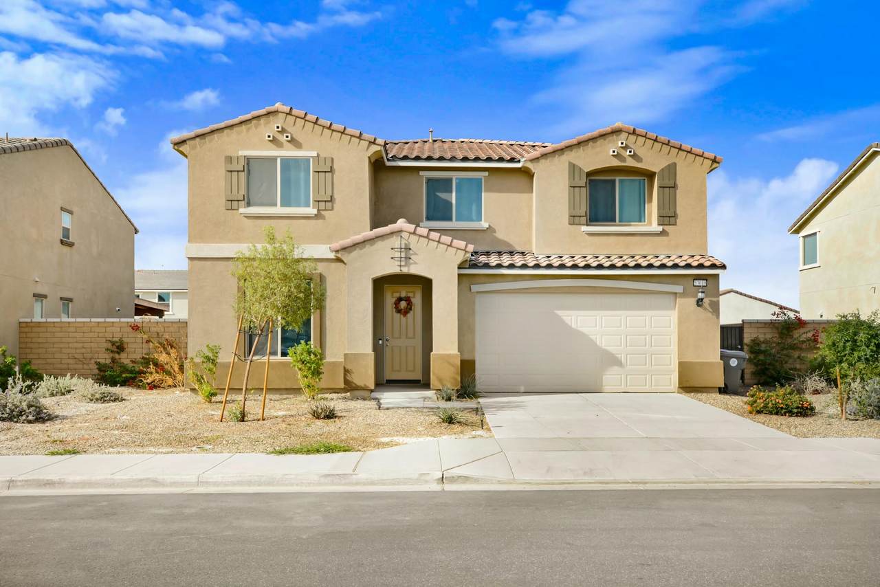 53019 Calle Empalme - Photo 1