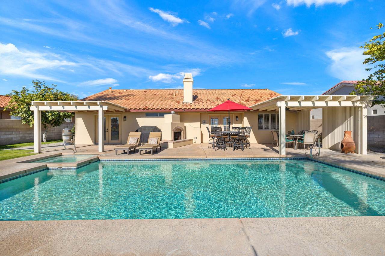 48638 Hepburn Drive - Photo 1