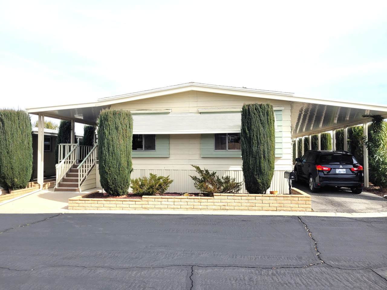 54999 Martinez Trail - Photo 1