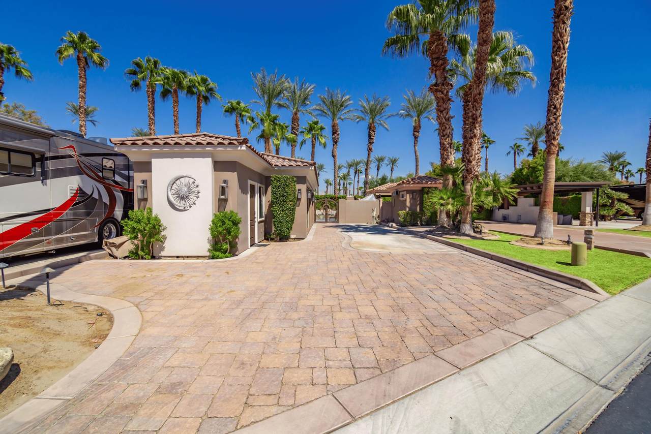 80501 Avenue 48 - Photo 1