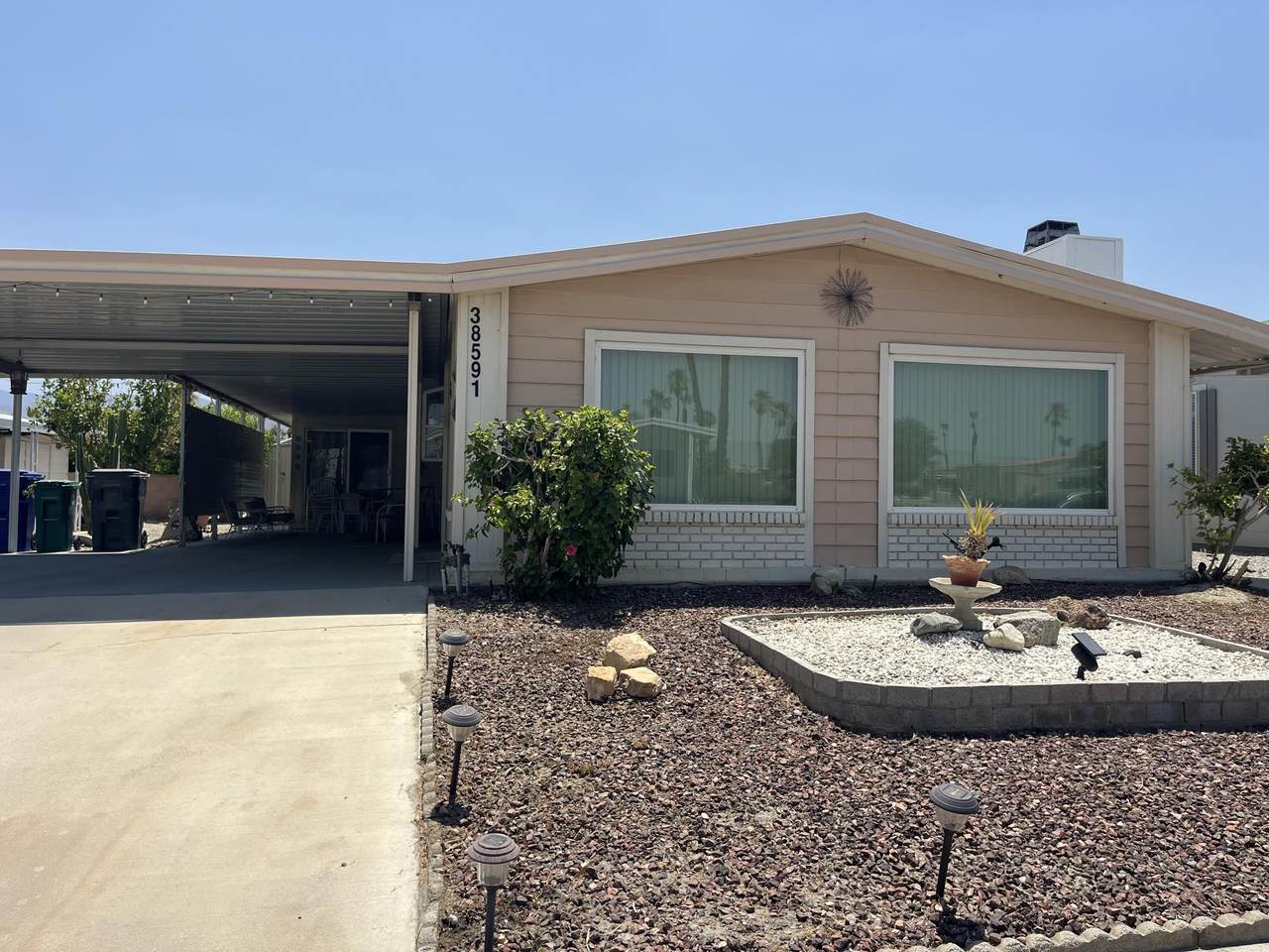 38591 Desert Greens Drive - Photo 1