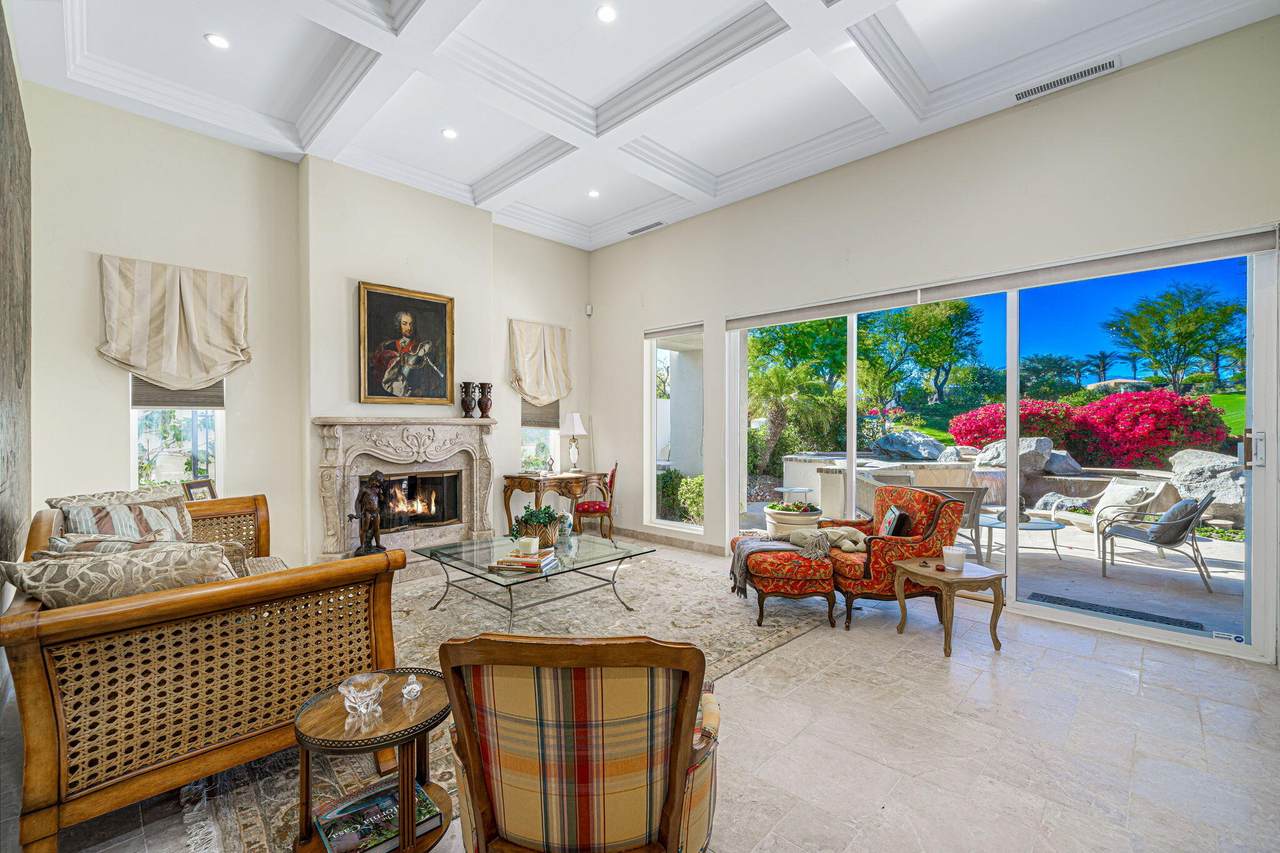 525 Indian Ridge Drive - Photo 1