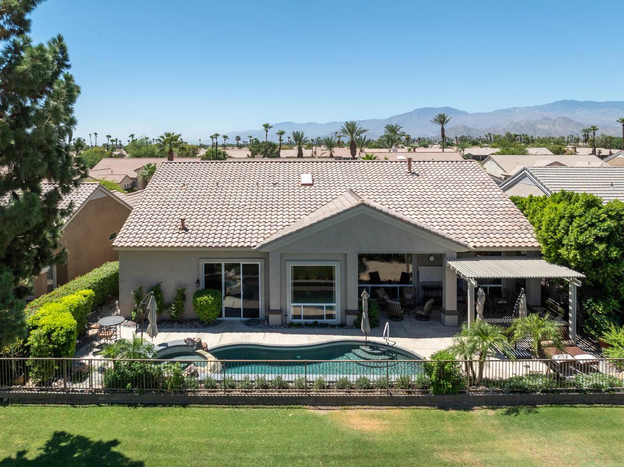 78480 Sunrise Mountain View - Photo 1