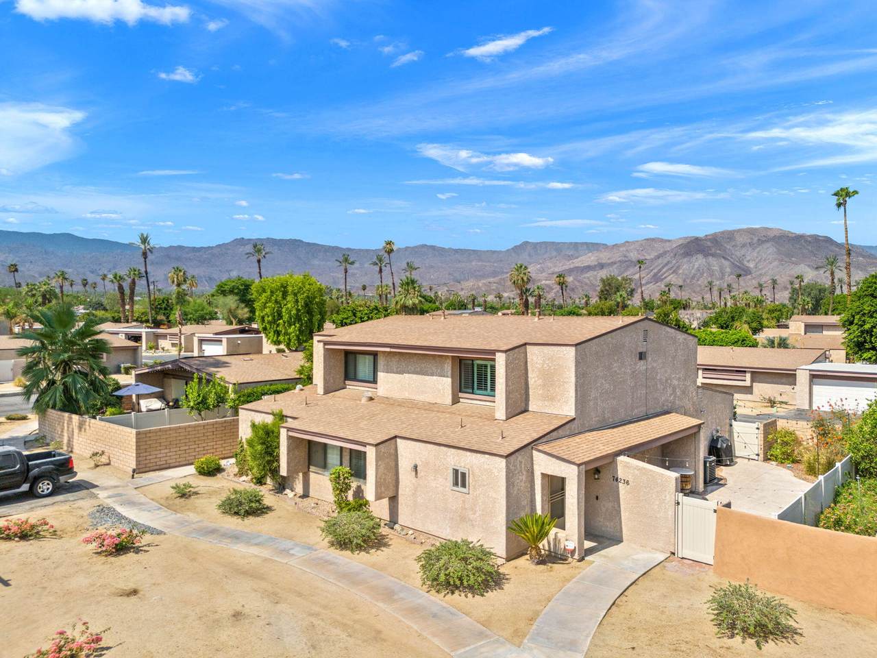 74236 Catalina Way - Photo 1