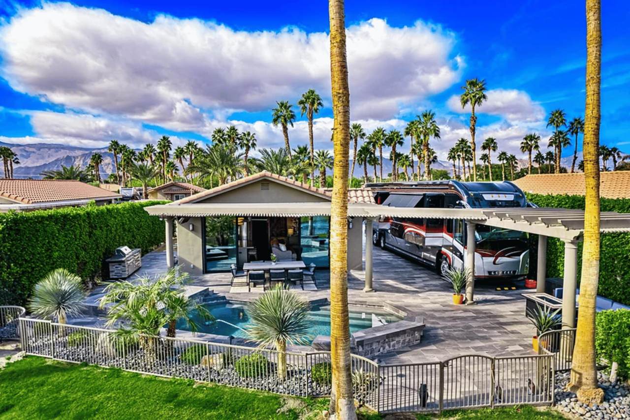 48170 Hjorth Street - Photo 1