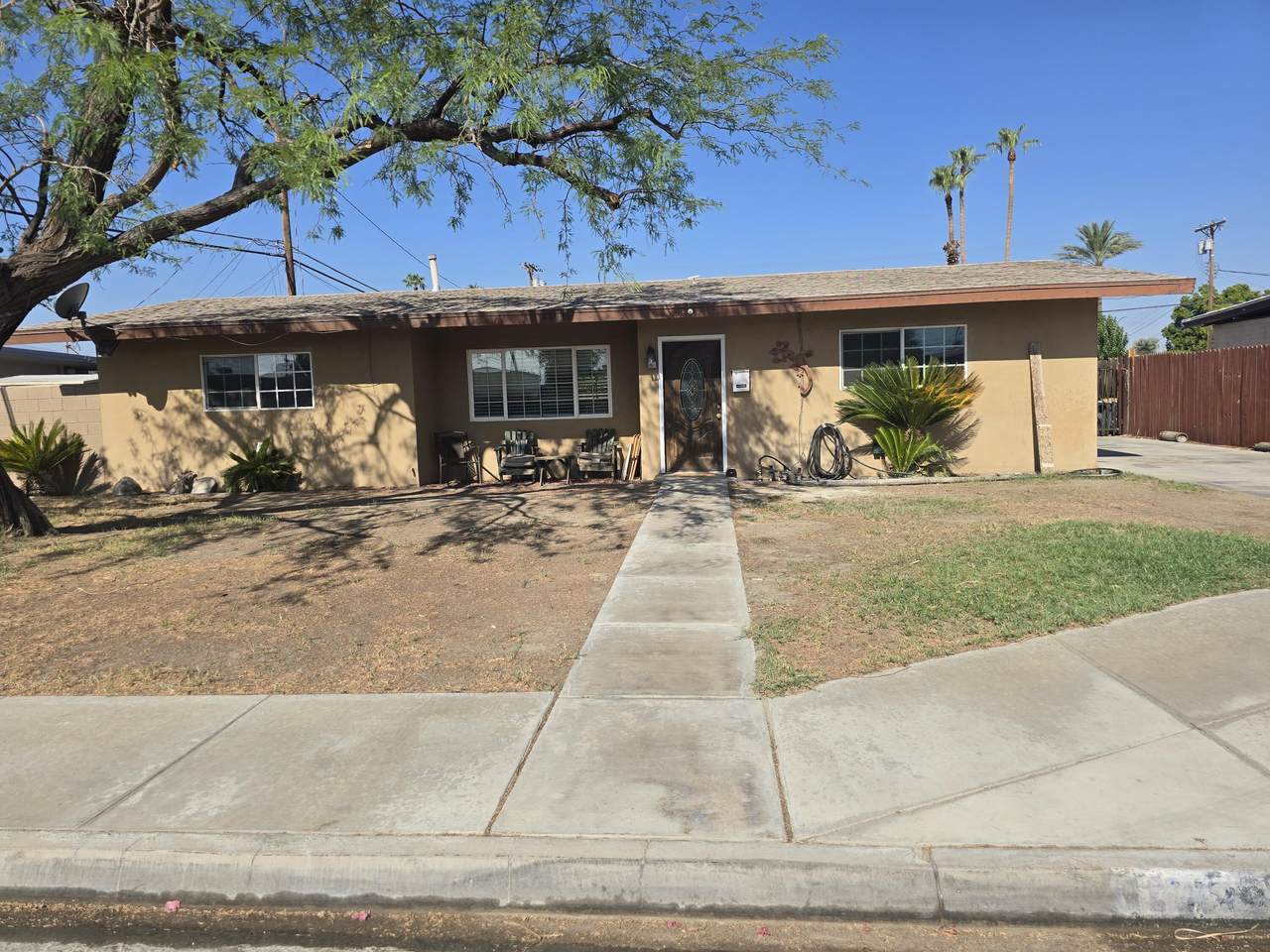 43931 Smurr Street - Photo 1