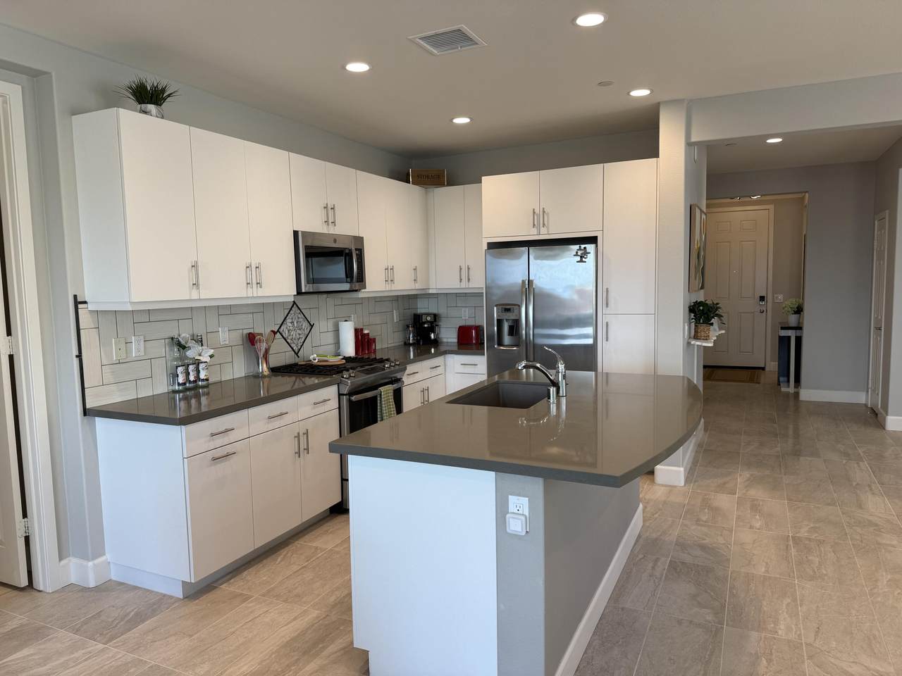 82721 Rosewood Drive - Photo 1