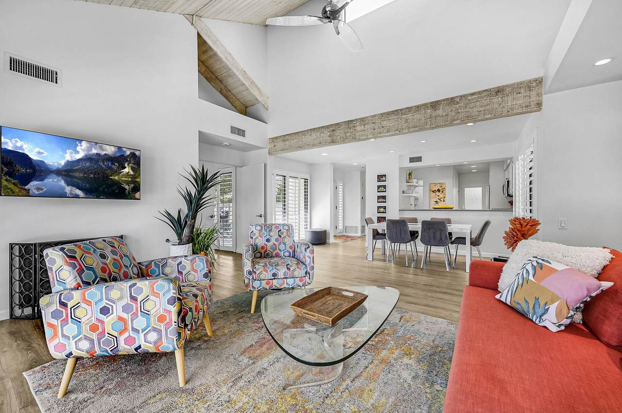 447 Sunningdale Drive - Photo 1