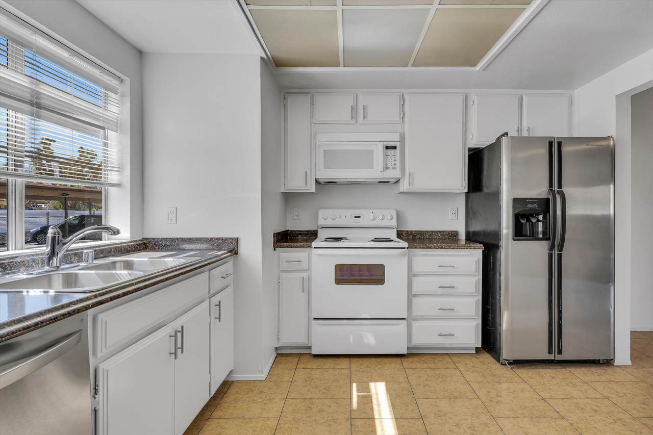 55893 Santa Fe Trail - Photo 1