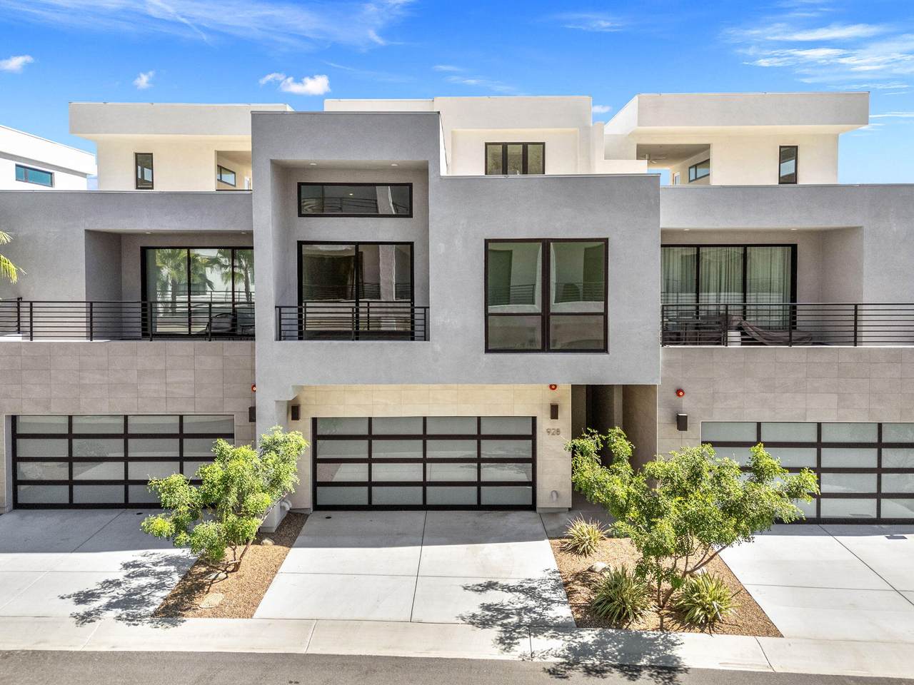 928 Galaxy Drive - Photo 1