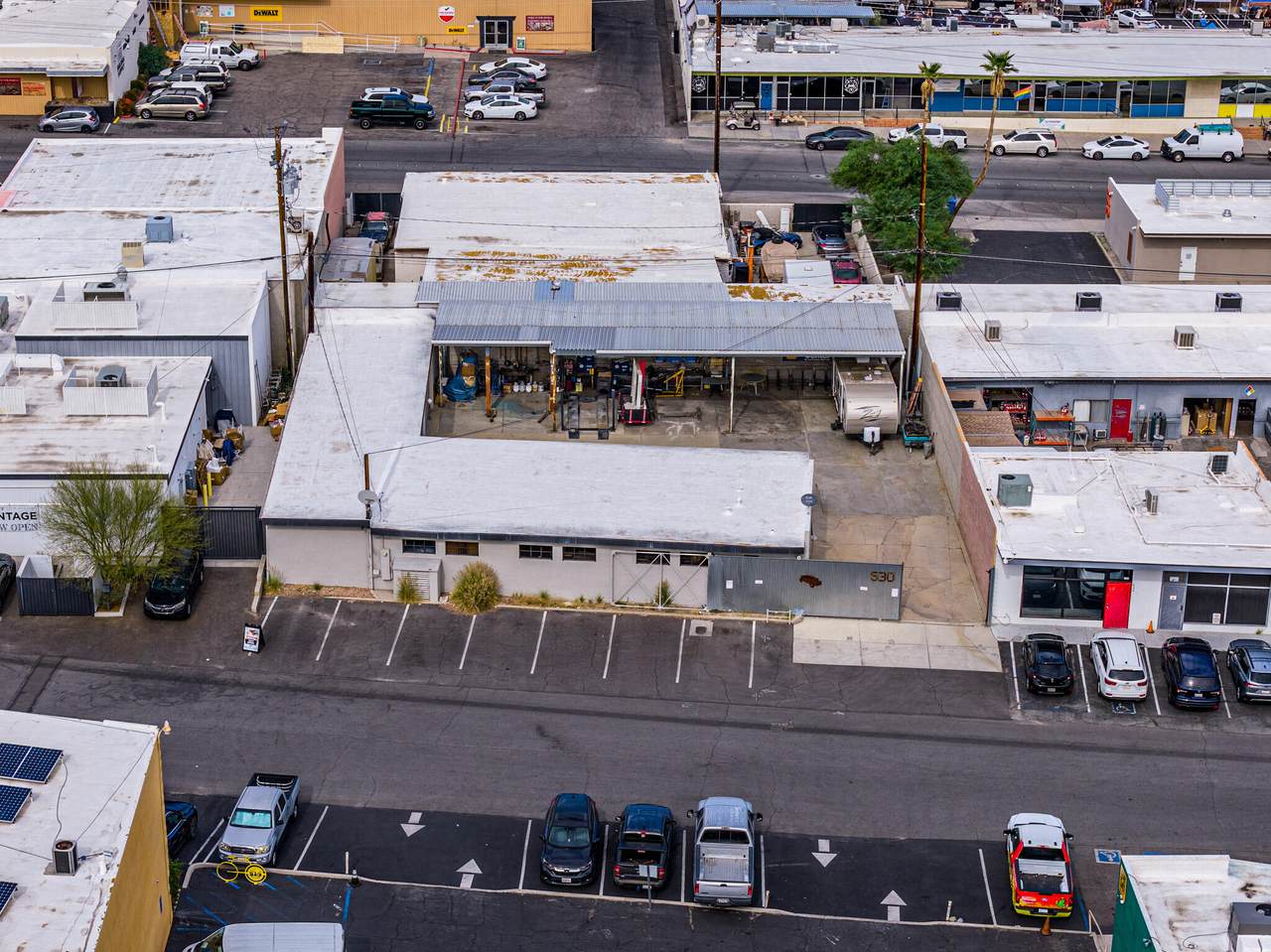 530 Industrial Place - Photo 1