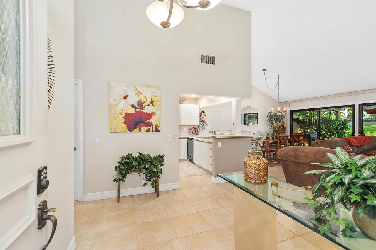 77723 Woodhaven Drive - Photo 1