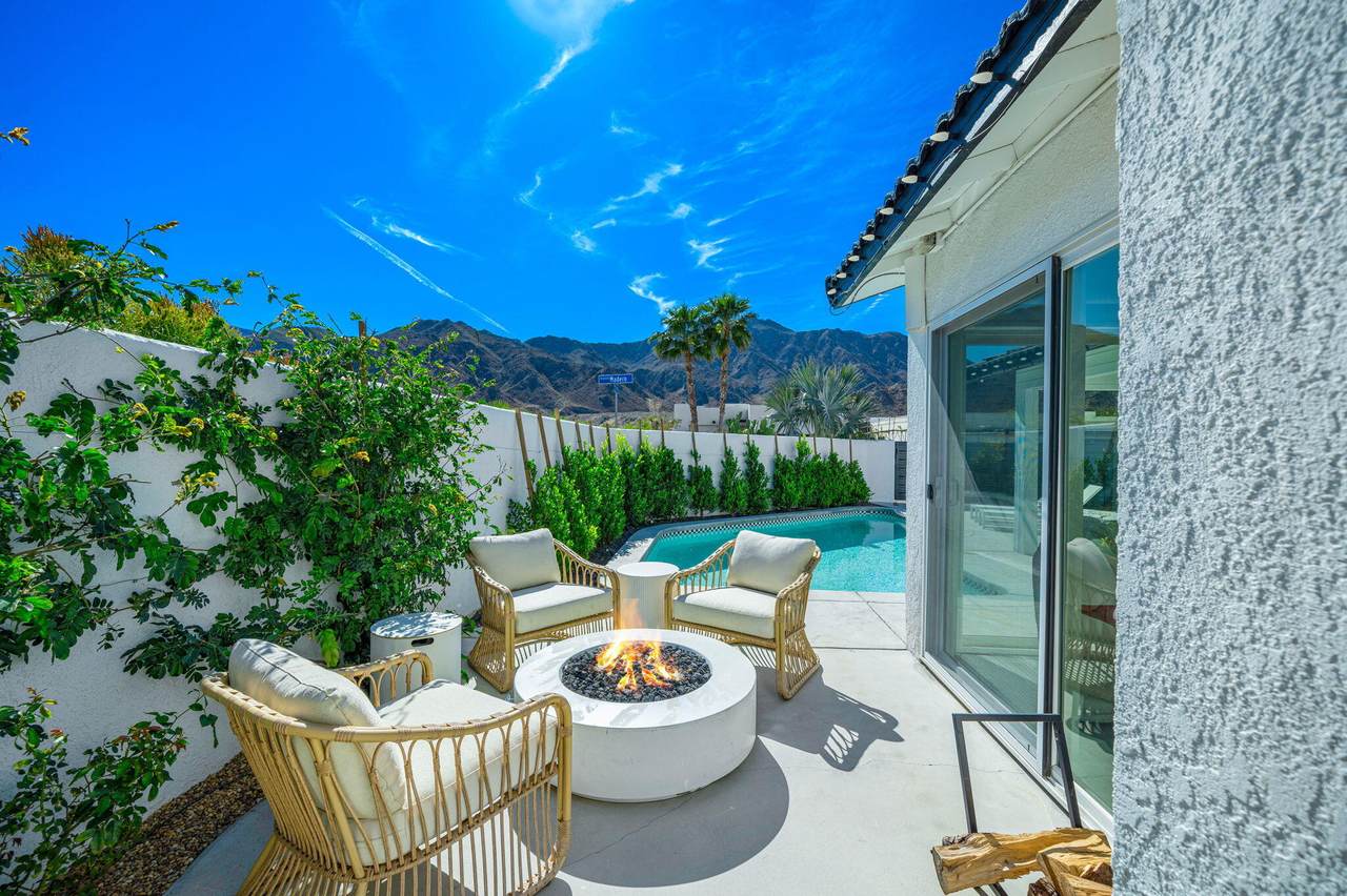 54990 Avenida Madero - Photo 1