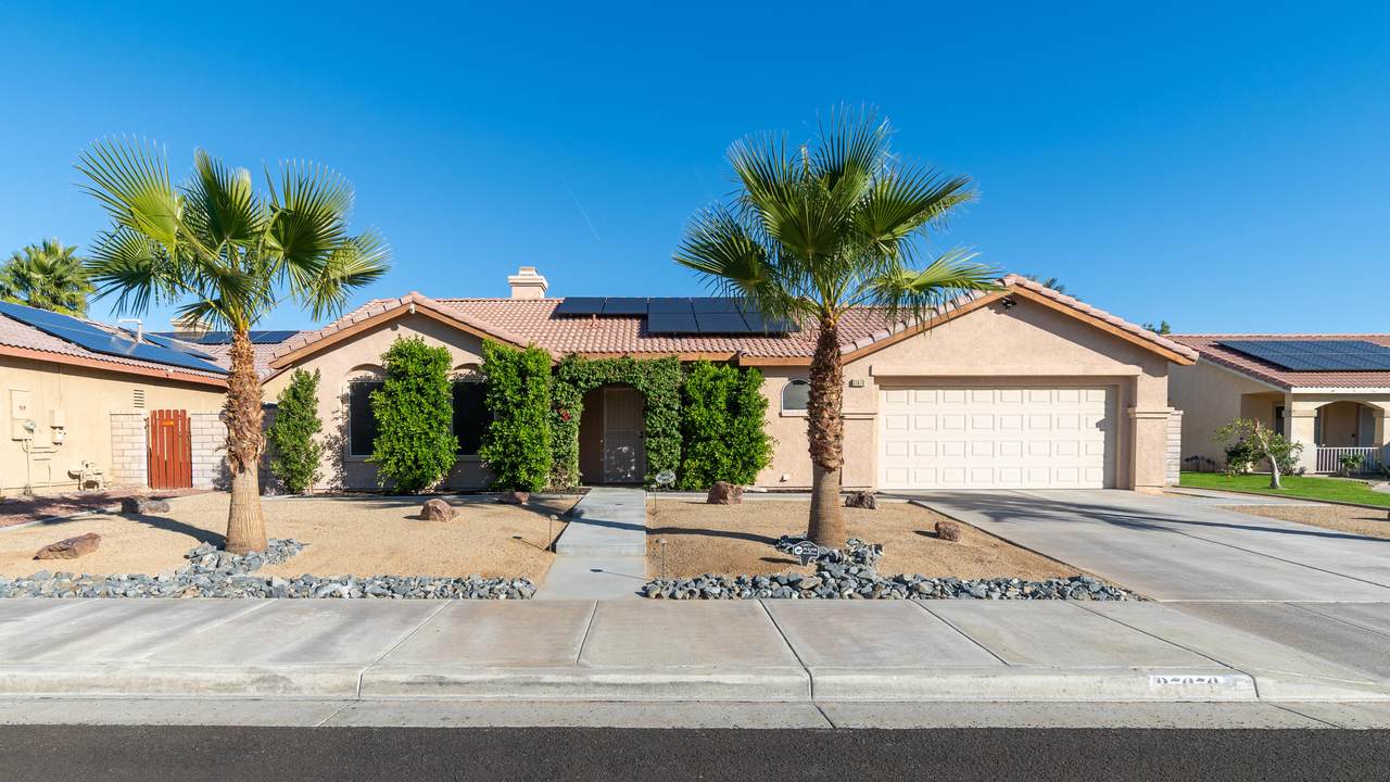 37676 Driscoll Street - Photo 1