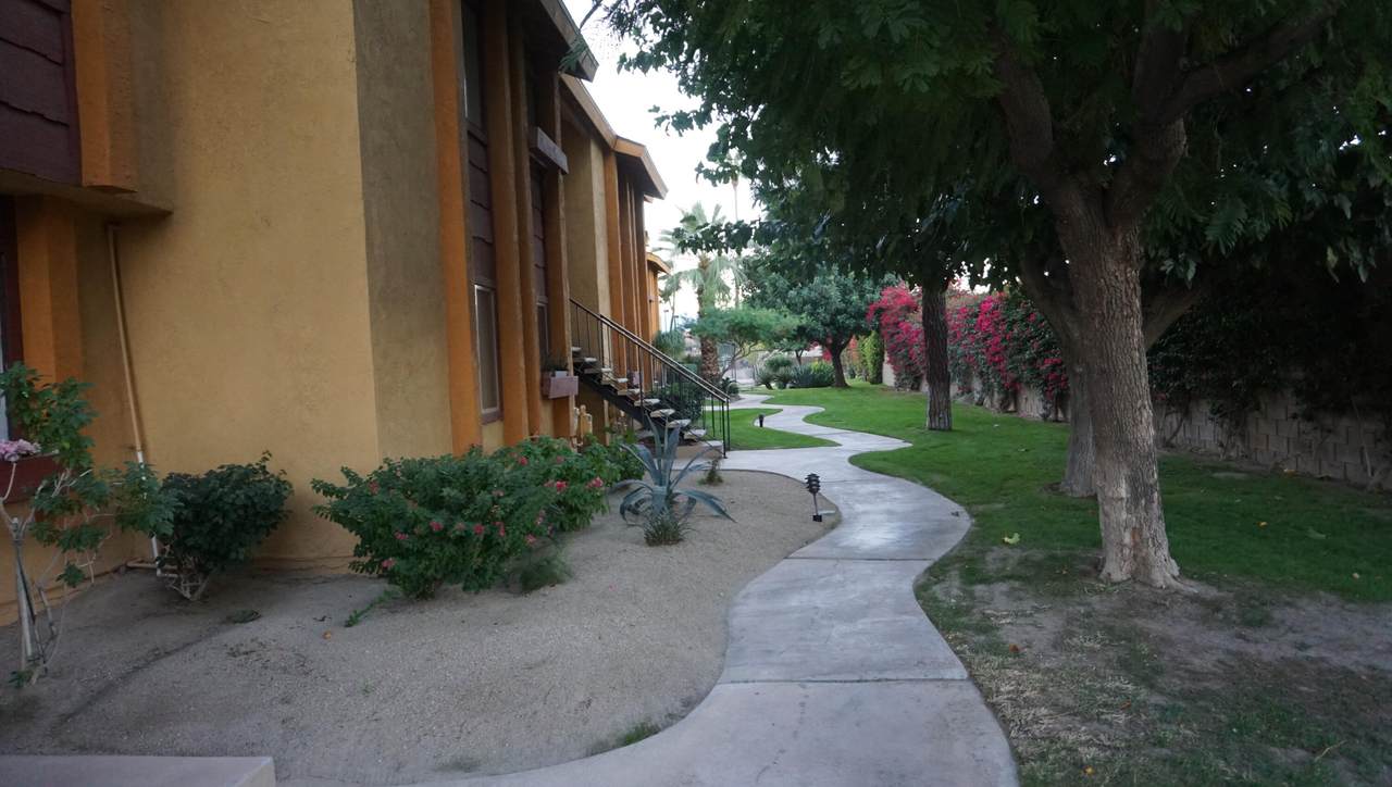 48255 Monroe Street - Photo 1