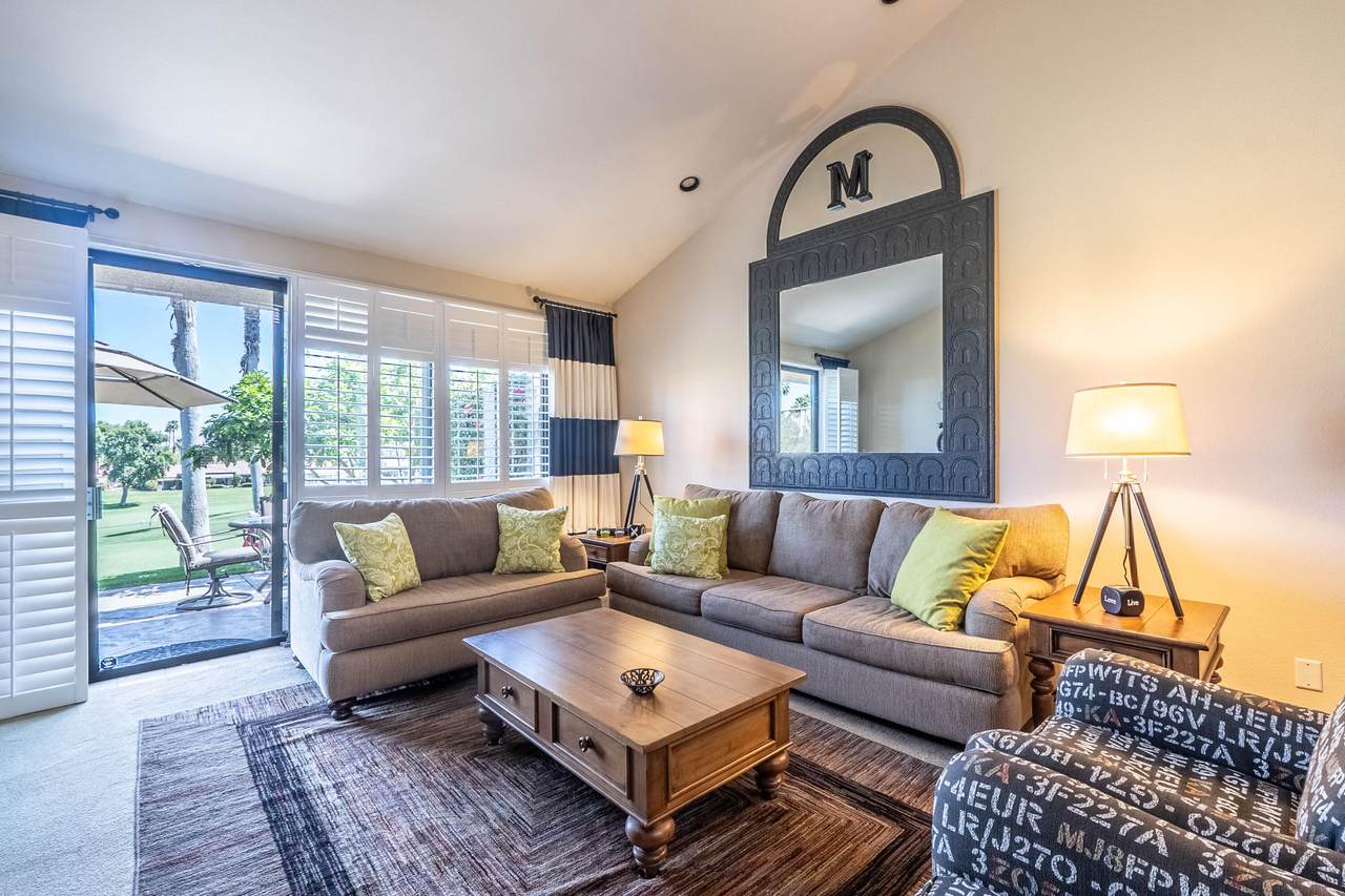 39432 Narcissus Way - Photo 1