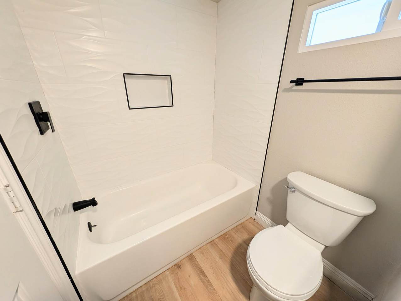 https://bt-photos.global.ssl.fastly.net/damls/1280_boomver_1_219142130-2.jpg