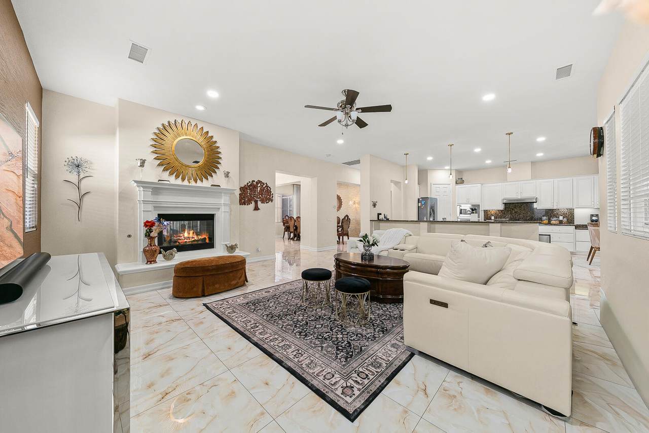 46211 Roadrunner Lane - Photo 1
