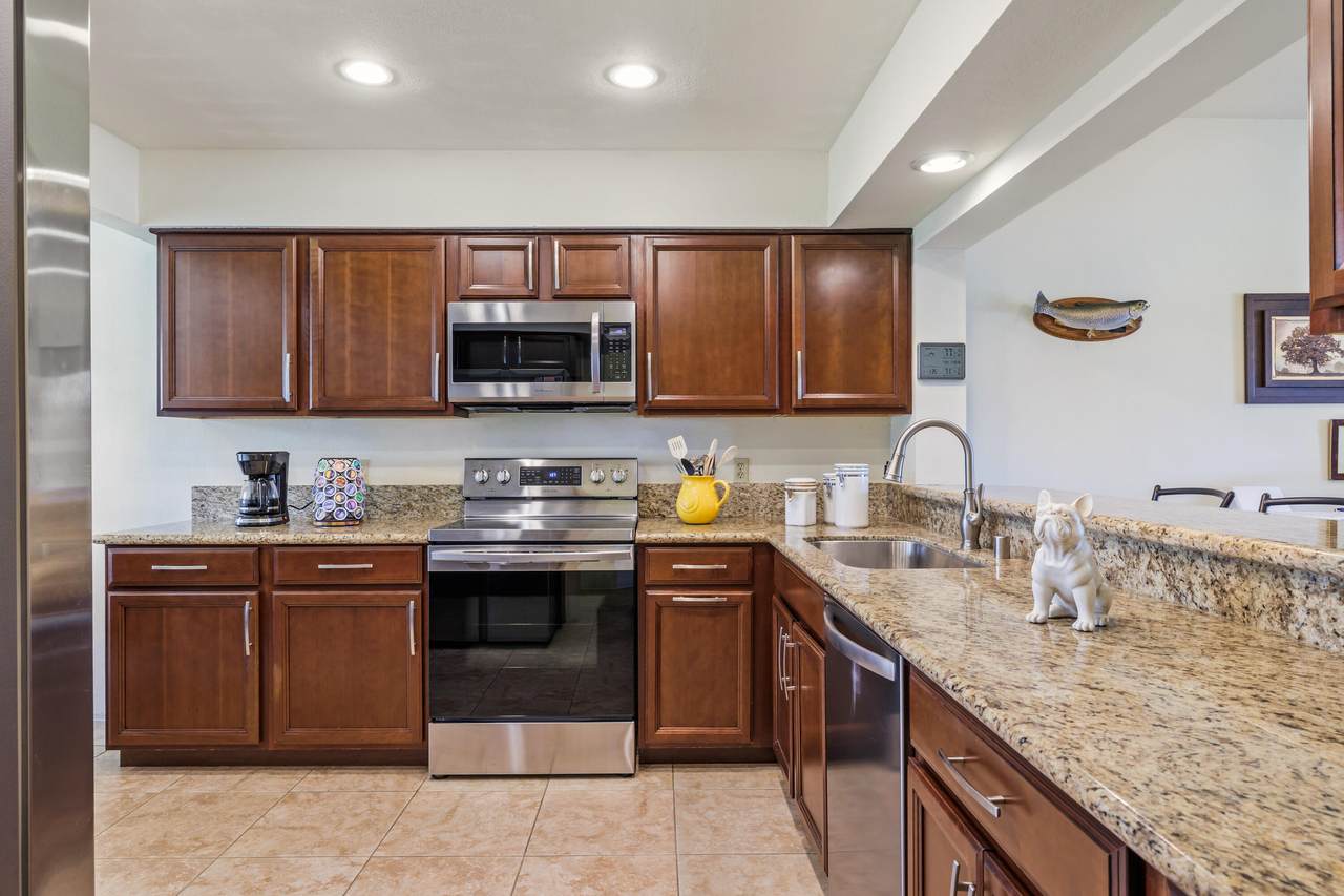 512 Desert Falls Drive - Photo 1