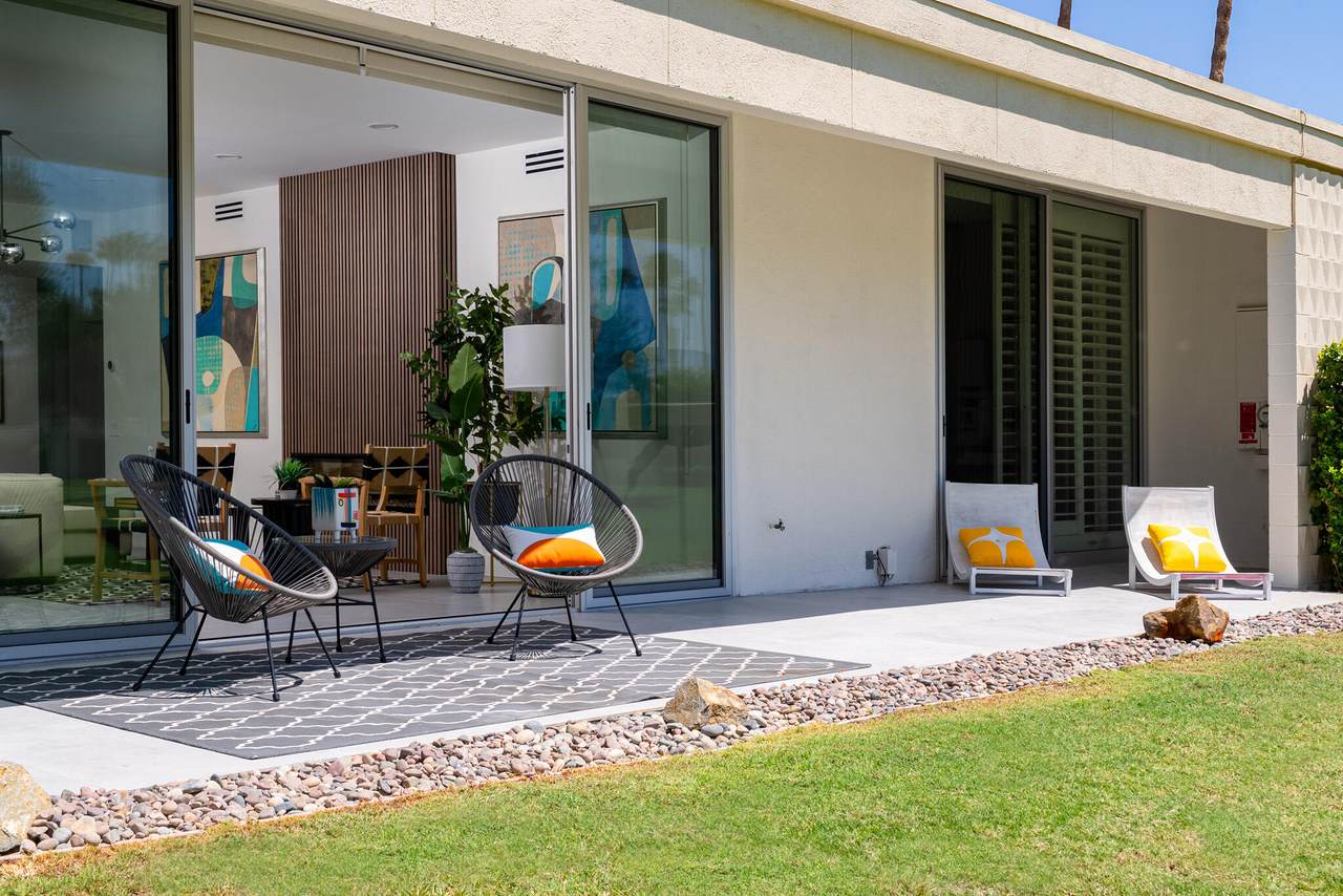 172 Desert Lakes Drive - Photo 1